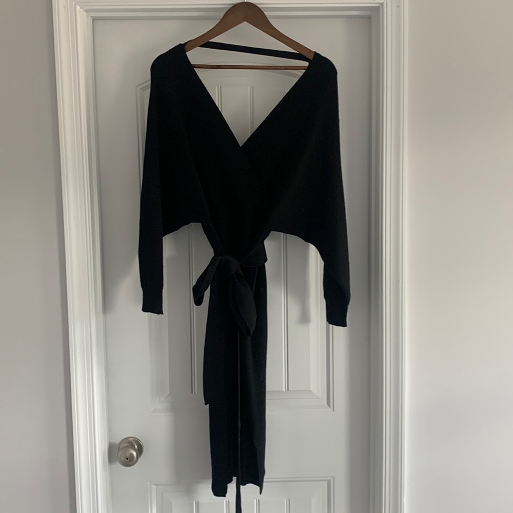 L Belted sweater dress. Off the shoulder style. MIDI length with side slits.